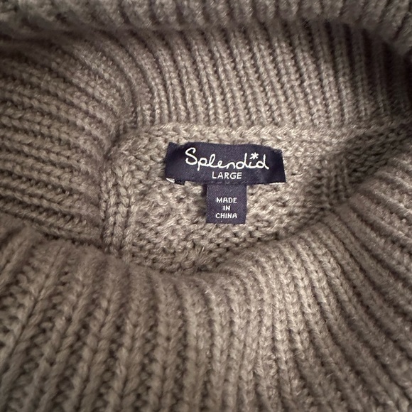 Splendid Women’s Turtleneck Sweater Vest Size Large - Picture 6 of 11